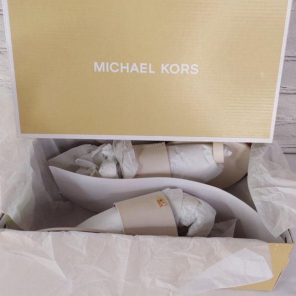 MICHAEL KORS 'AUGUST' LEATHER TOE-RING SLIP-ON SLIDE SANDALS IVORY TUSK 9 - Picture 16 of 16